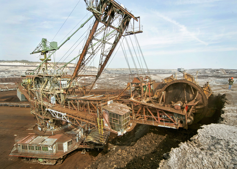 Illustration for article titled Germany Is Relocating Entire Towns To Dig Up More Sweet, Sweet Coal